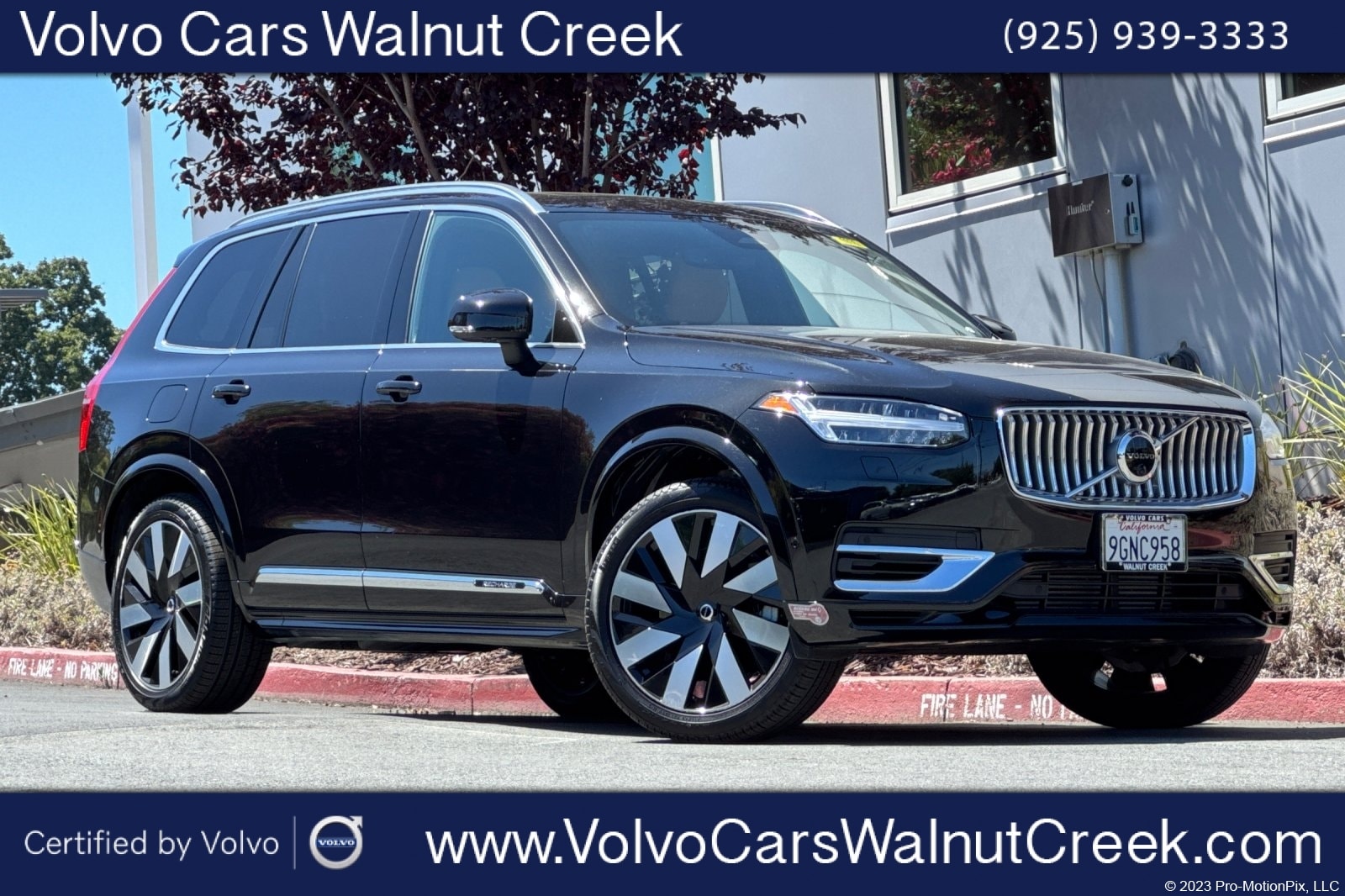 2023 Volvo XC90 T8 Recharge Ultimate Bright Theme 4WD's photo