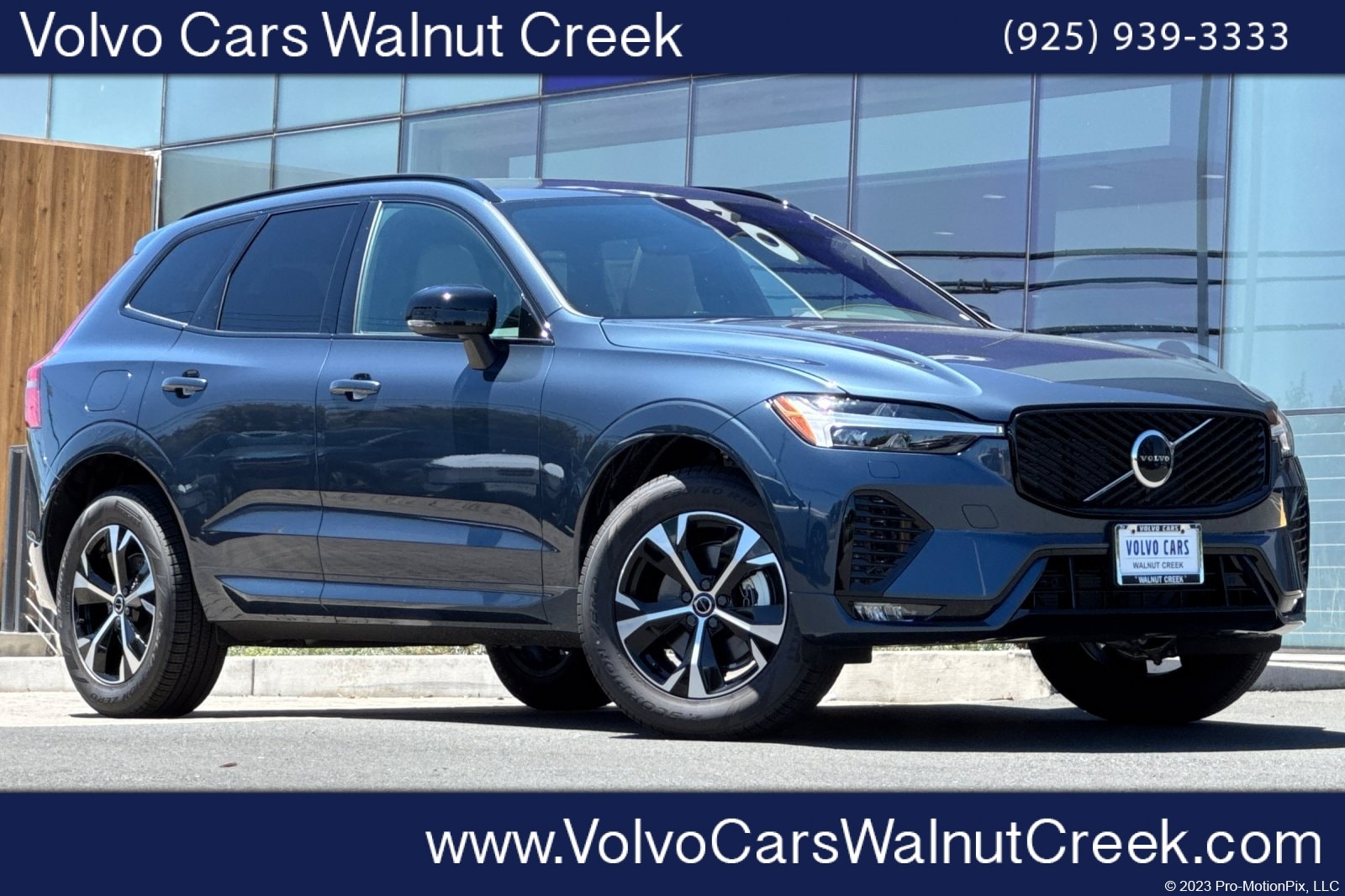 2026 Volvo XC60 B5 Core Dark AWD's photo