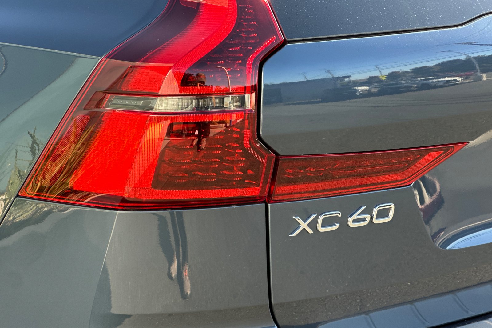 2026 Volvo XC60 Plus - Photo 27