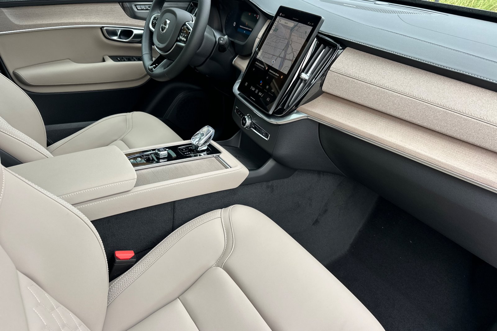 2026 Volvo XC90 Plus - Photo 15