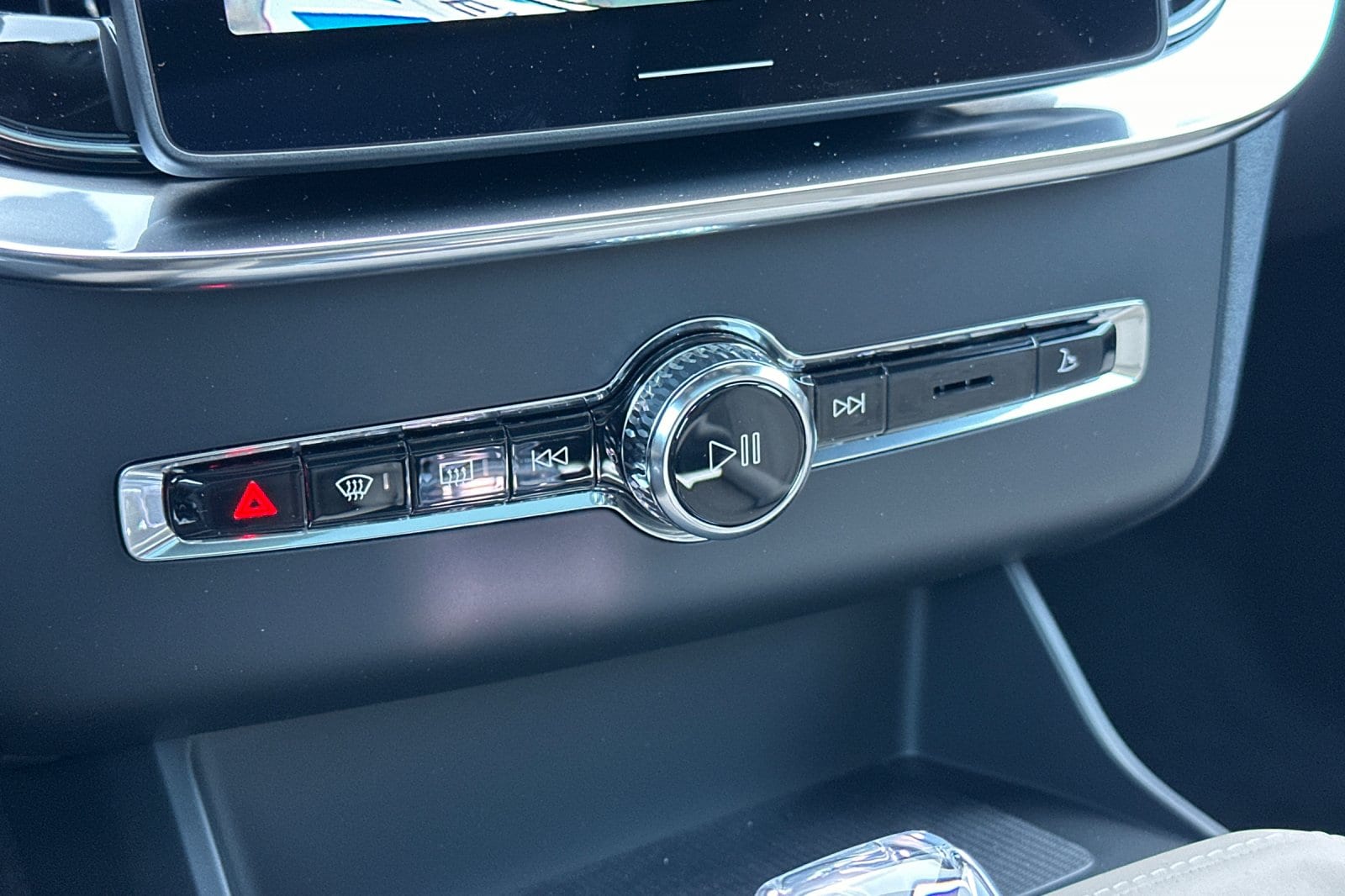 2025 Volvo XC90 Core - Photo 20