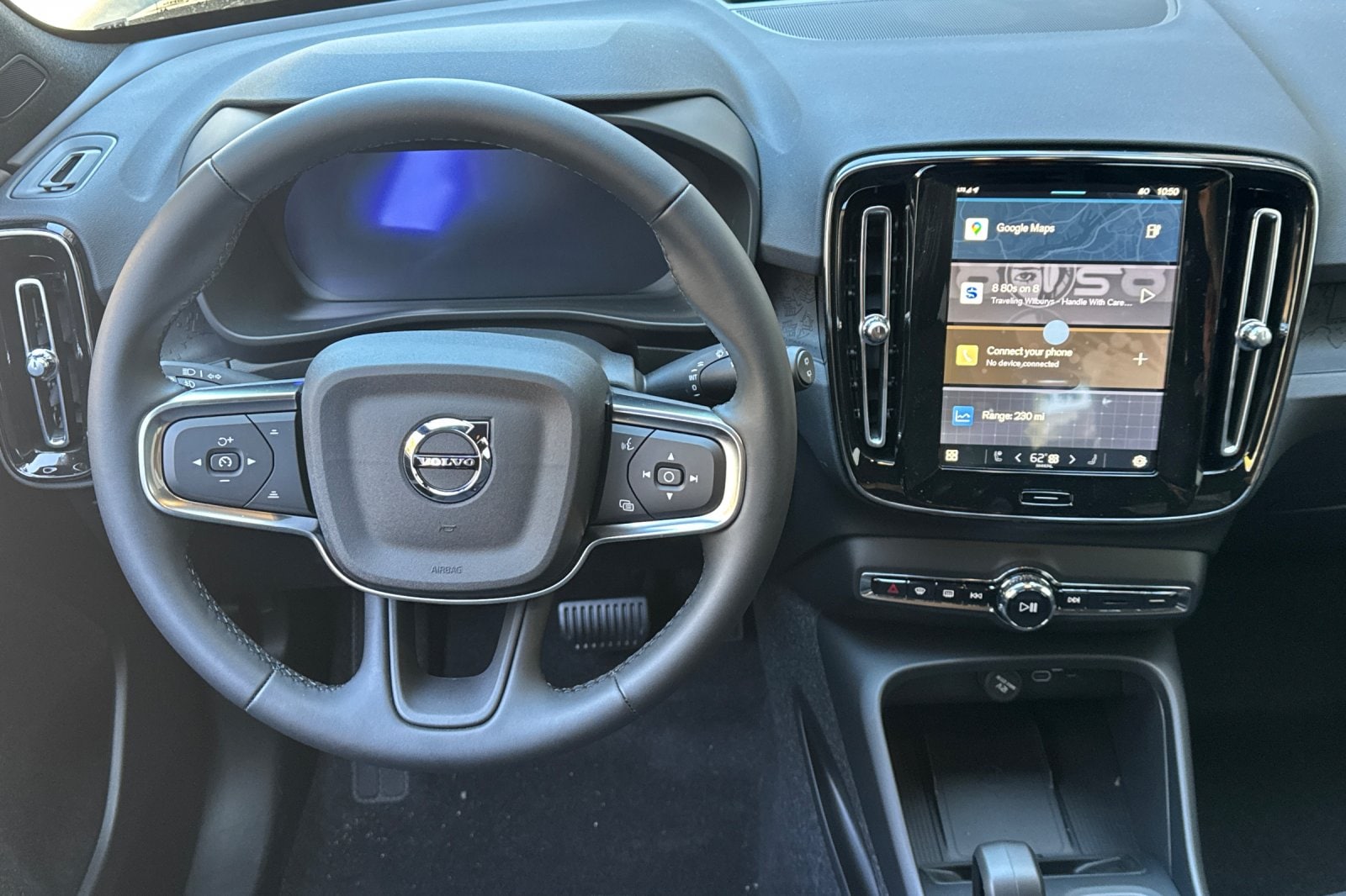 2025 Volvo EX40 Core - Photo 14