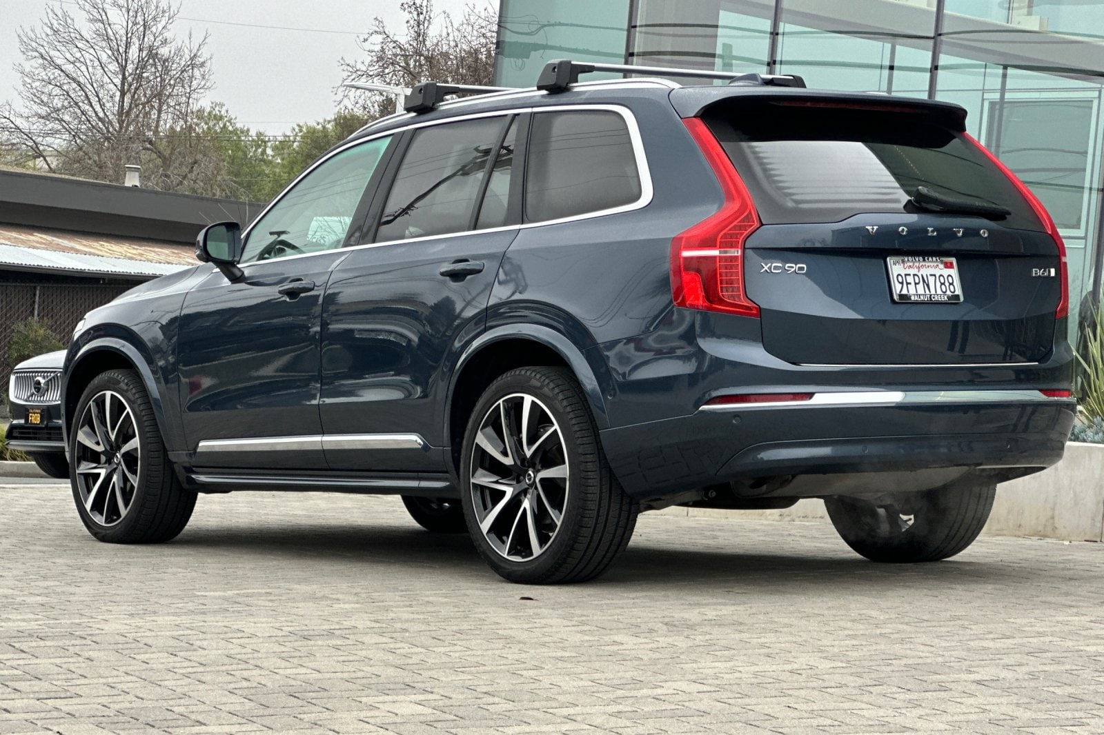 2023 Volvo XC90 B6 AWD Plus 6-Seater photo 5
