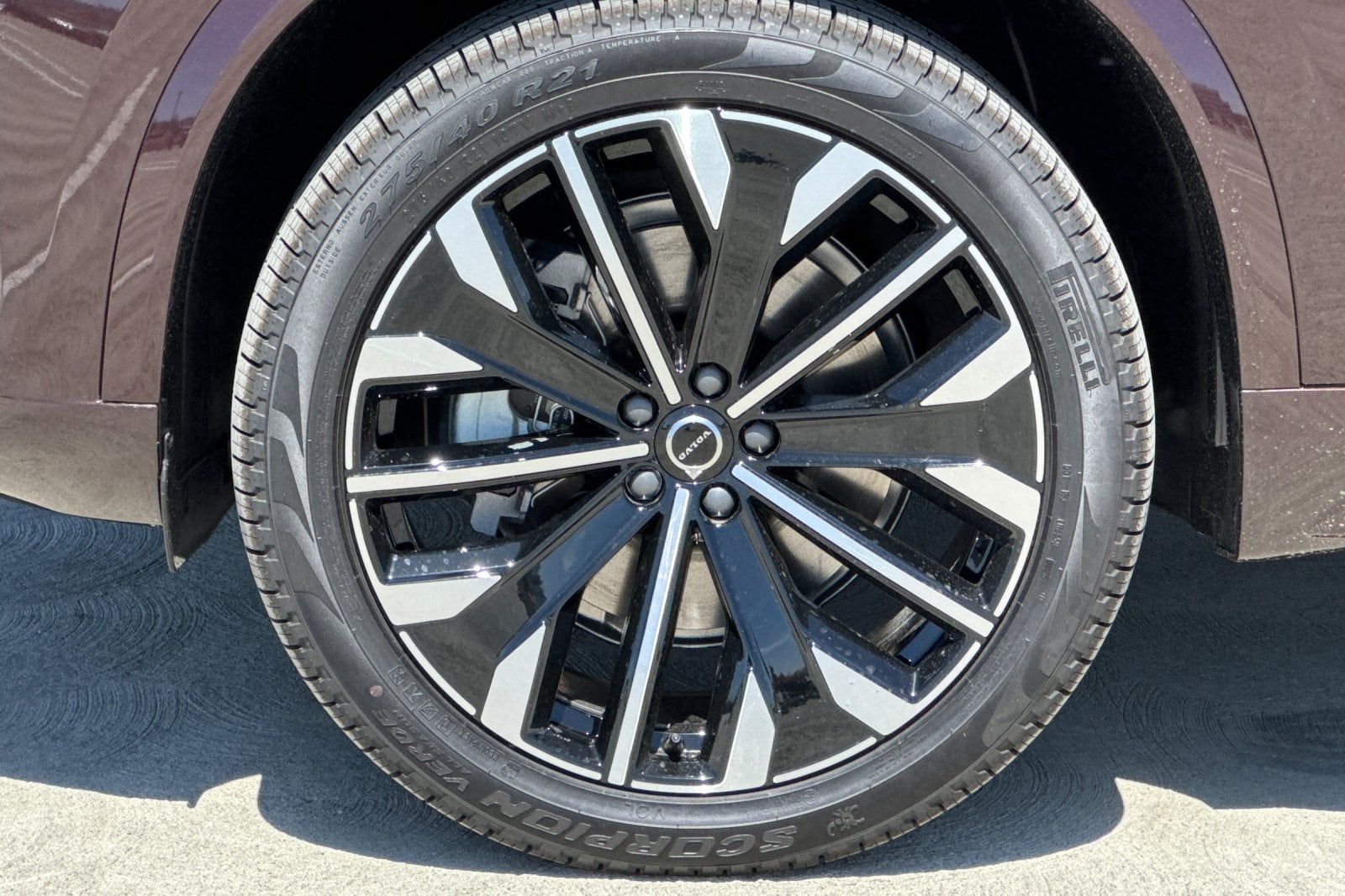 2025 Volvo XC90 Core - Photo 25