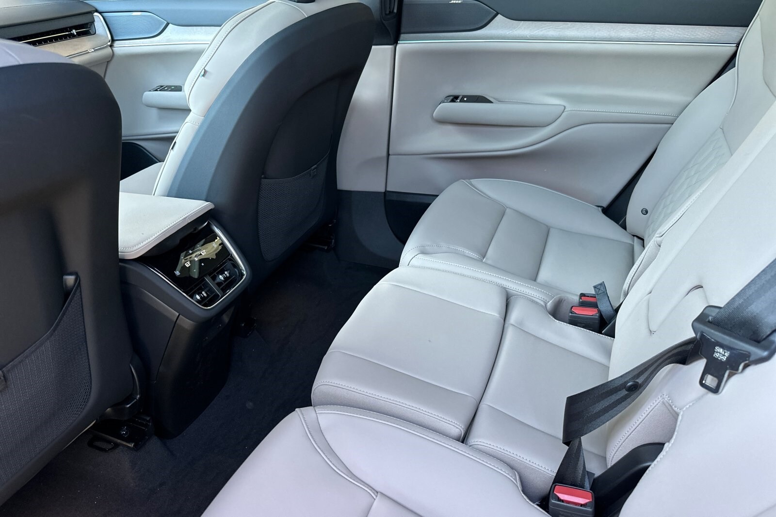 2025 Volvo EX90 Twin Motor Ultra photo 3