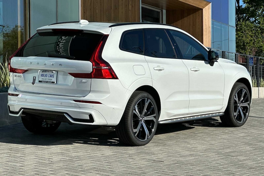 New 2024 Volvo XC60 Recharge PlugIn Hybrid For Sale/Lease Walnut