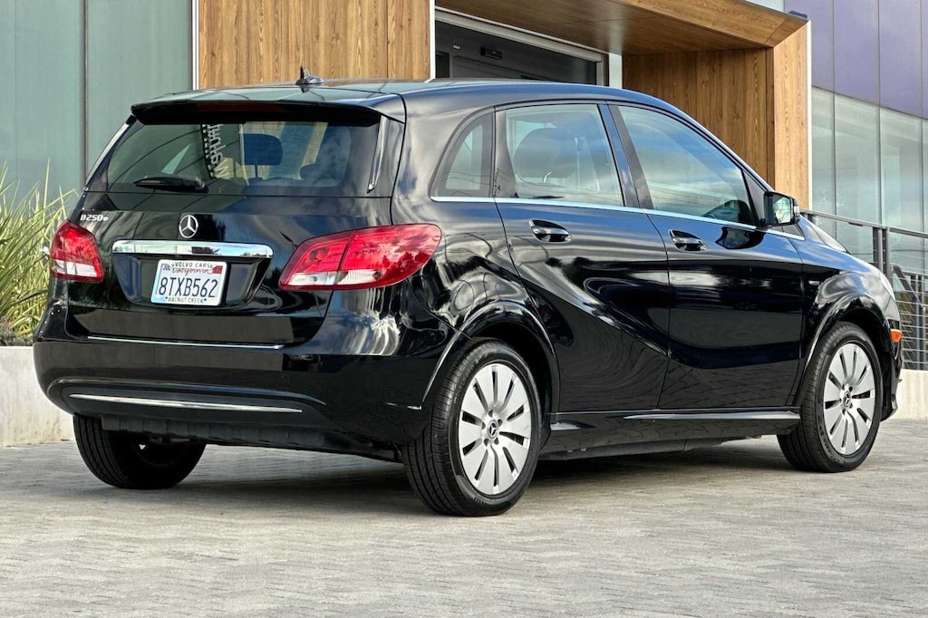 Used 2017 Mercedes-Benz B-Class B 250e Hatchback