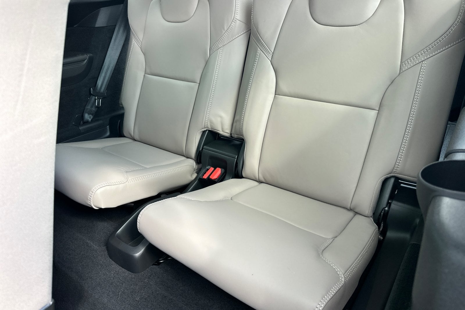 2026 Volvo XC90 Ultra - Photo 15
