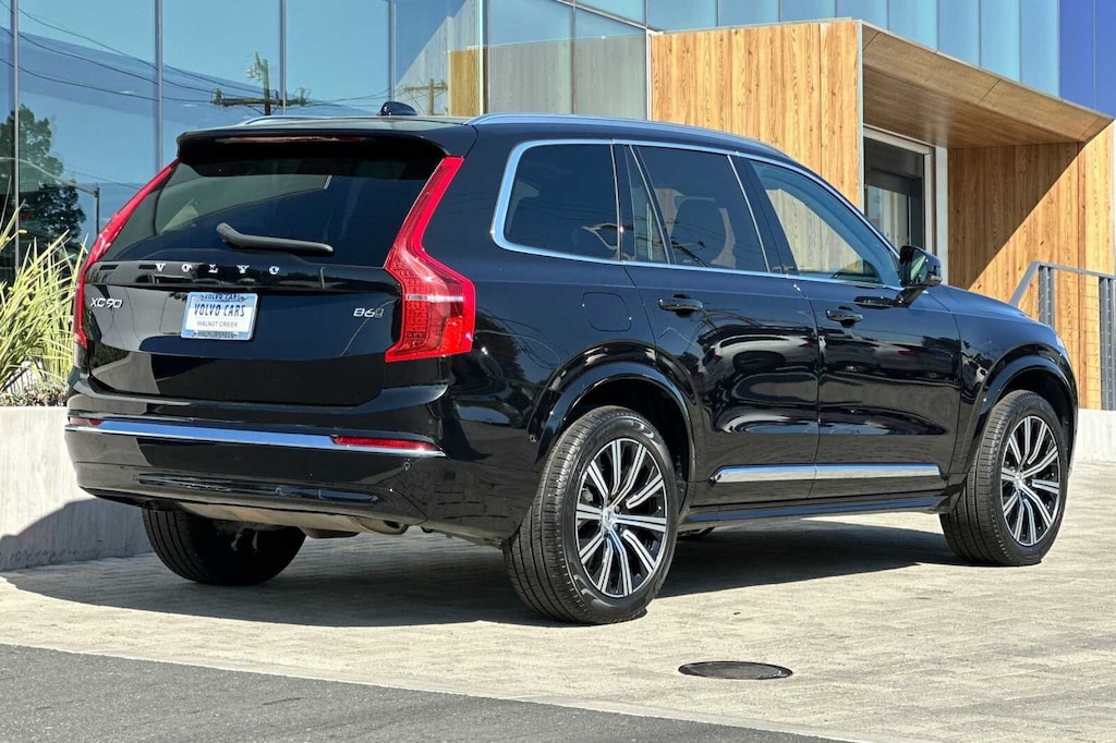 Certified 2025 Volvo XC90 B6 Plus 7-Seater SUV