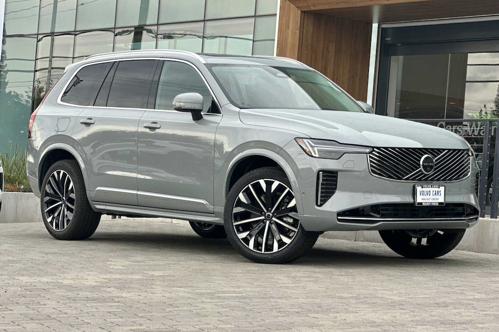 New 2026 Volvo XC90 B6 Plus 7-Seater SUV