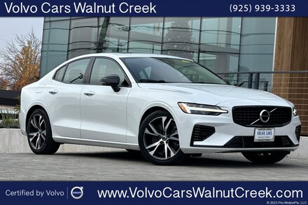 2022 Volvo S60 Recharge Plug-In Hybrid eAWD R Design Expression Sedan