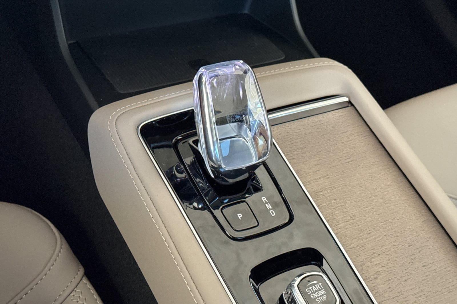 2025 Volvo XC90 Core - Photo 21