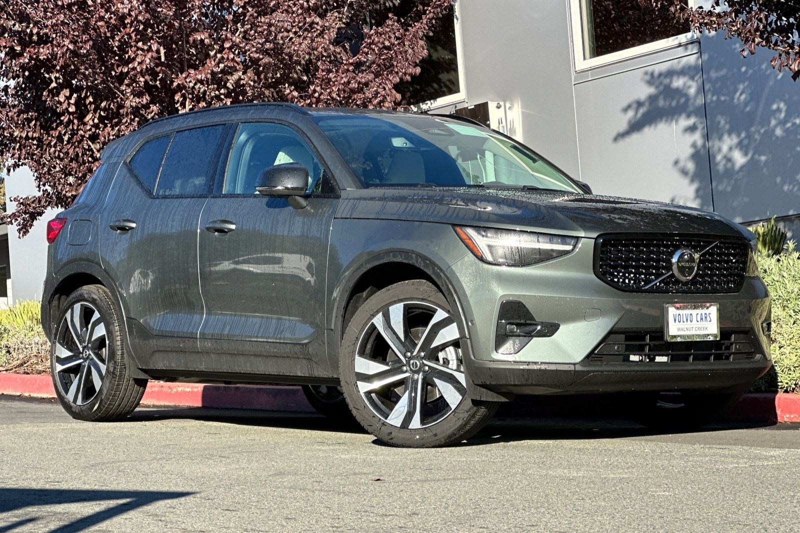 VOLVO XC40ユーロテック 2025 Volvo XC-40 Inventory | Volvo Cars Walnut Creek