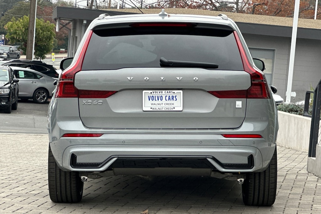 2026 Volvo XC60 Hybrid T8 Polestar photo 4