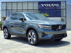 2026 Volvo XC40 B4 Plus SUV