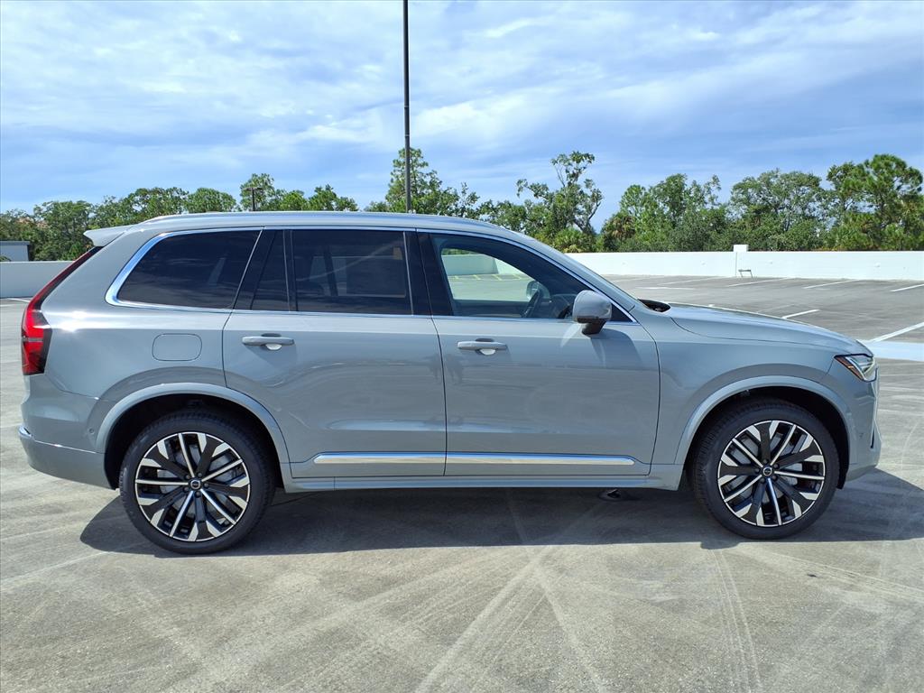 2026 Volvo XC90 Plus - Photo 8