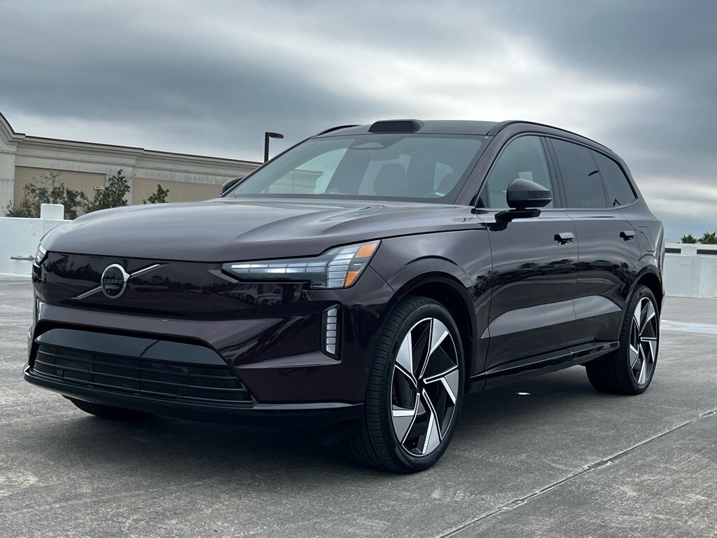 2025 Volvo EX90 Twin Motor Performance Ultra photo 3