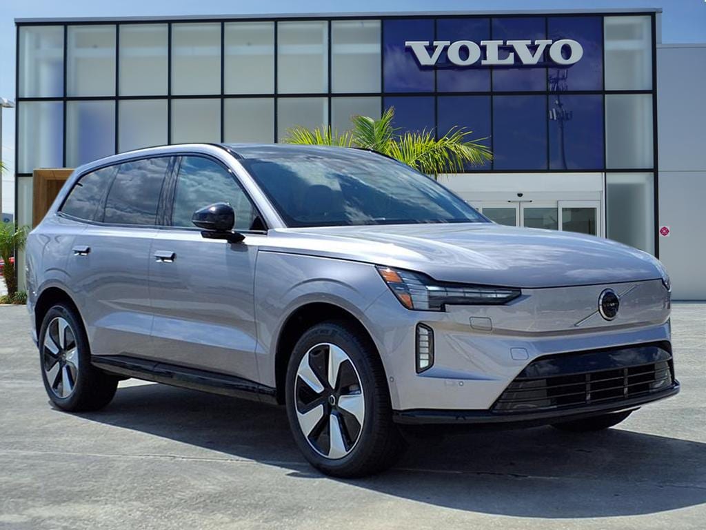 2026 Volvo EX90 SUV 