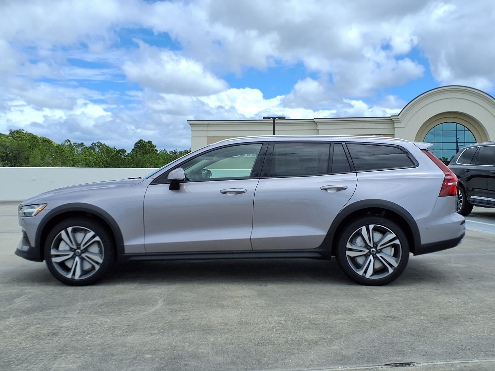 New Volvo V60 Cross Country For Sale In Wesley Chapel, FL