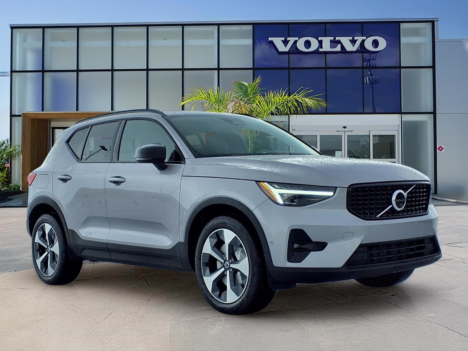 2026 Volvo XC40