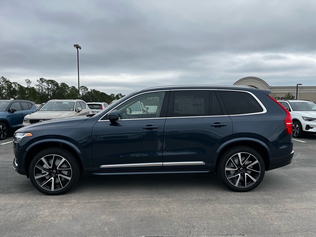 2025 Volvo XC90 Plus photo 4