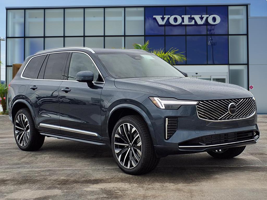 2026 Volvo XC90 Core's photo