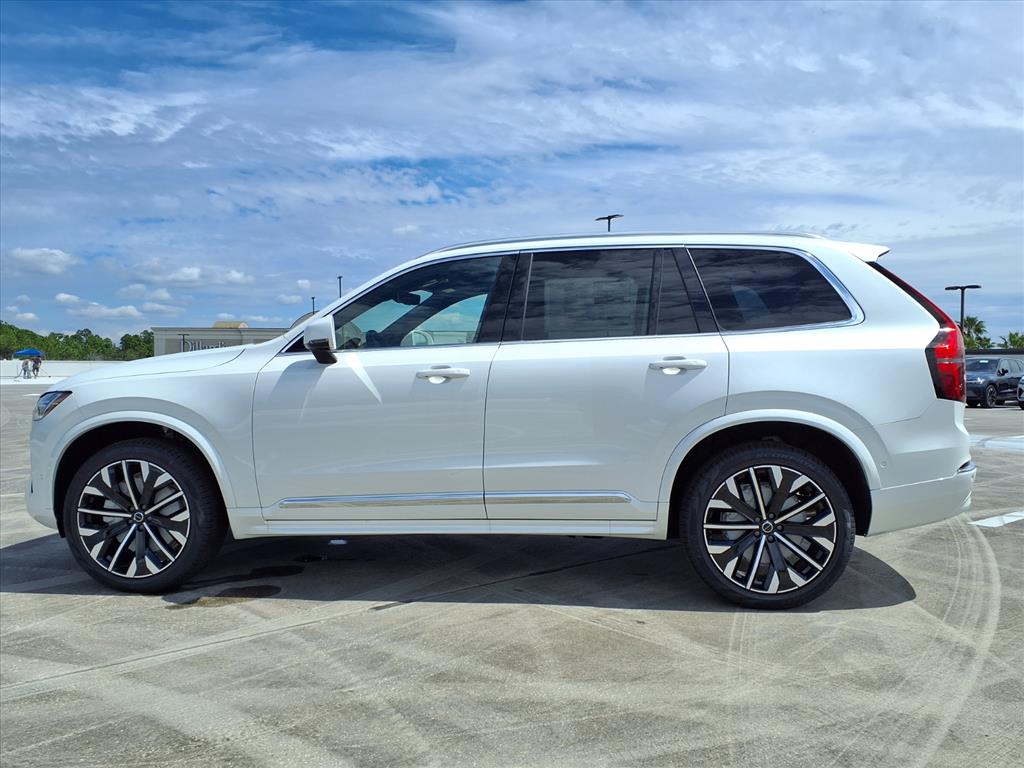 2026 Volvo XC90 B5 Plus photo 4