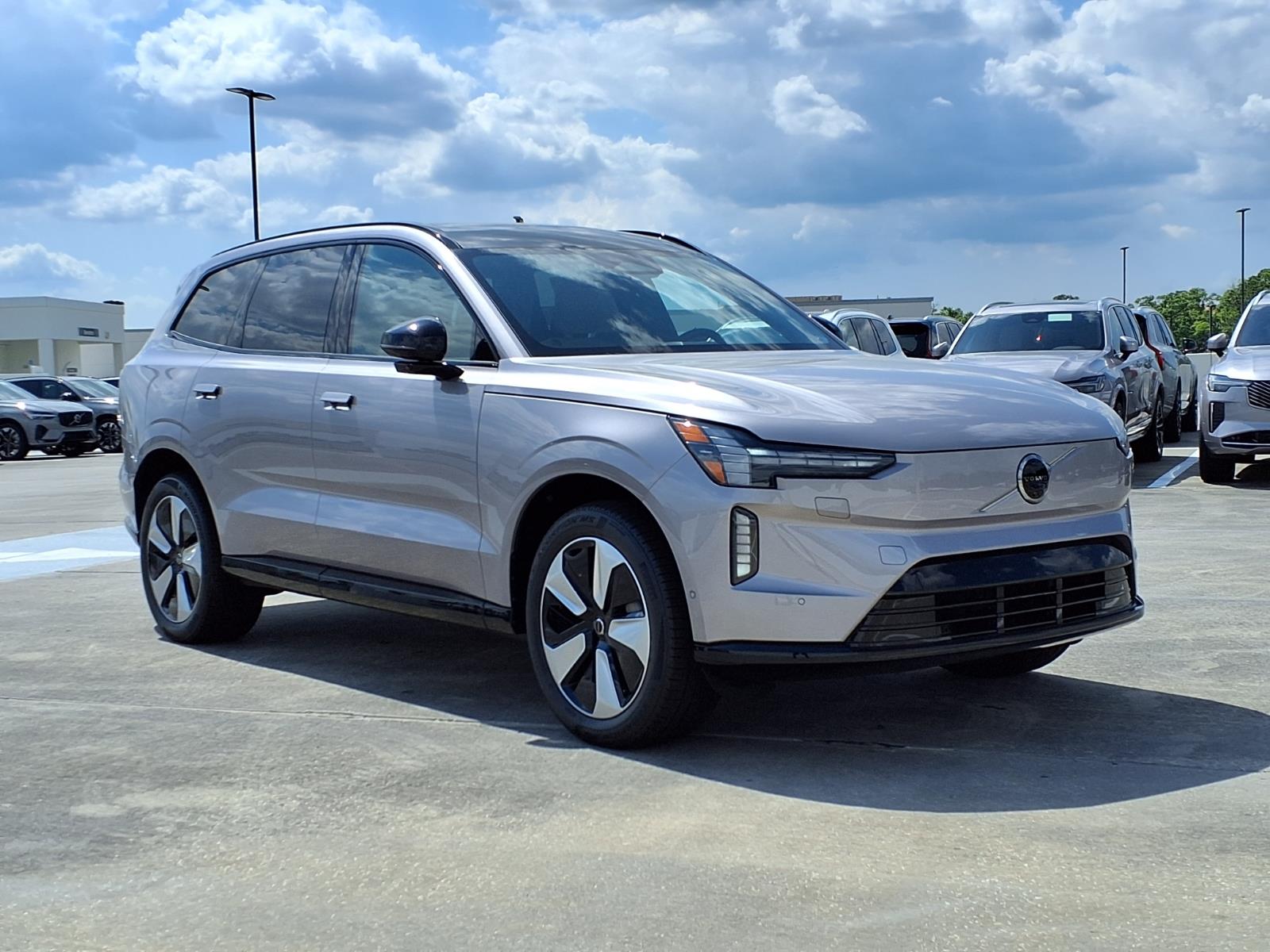 2026 Volvo EX90 Single Motor Plus 7-Seater's photo