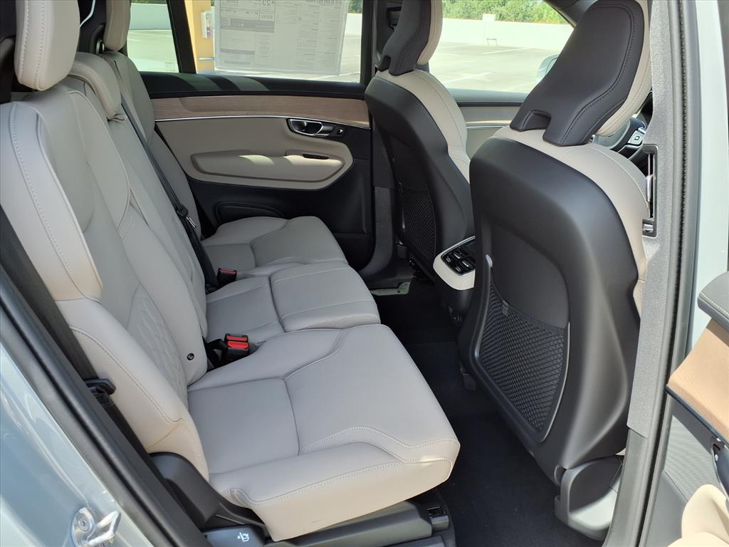 2026 Volvo XC90 Plus - Photo 10