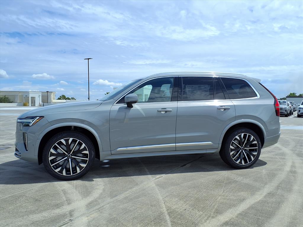 2026 Volvo XC90 Plus photo 4