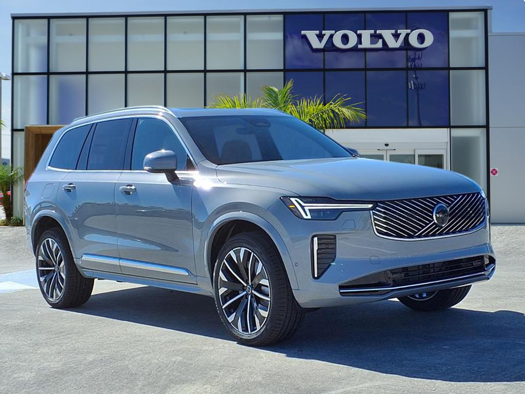 2026 Volvo XC90 Plus's photo
