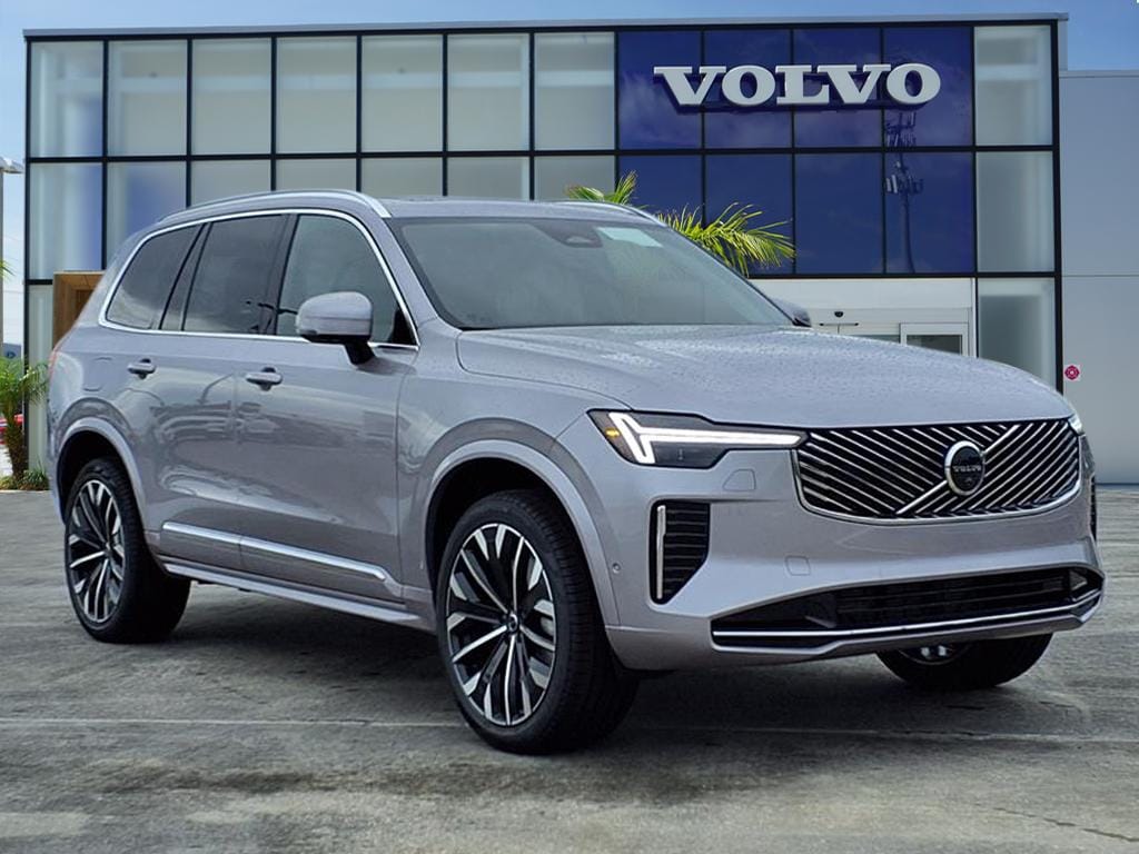 2026 Volvo XC90 Plus's photo