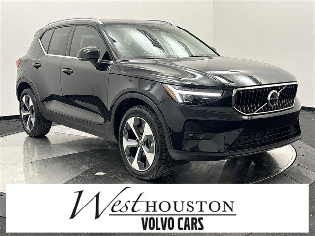 2025 Volvo XC40 B5 Plus Bright Theme SUV