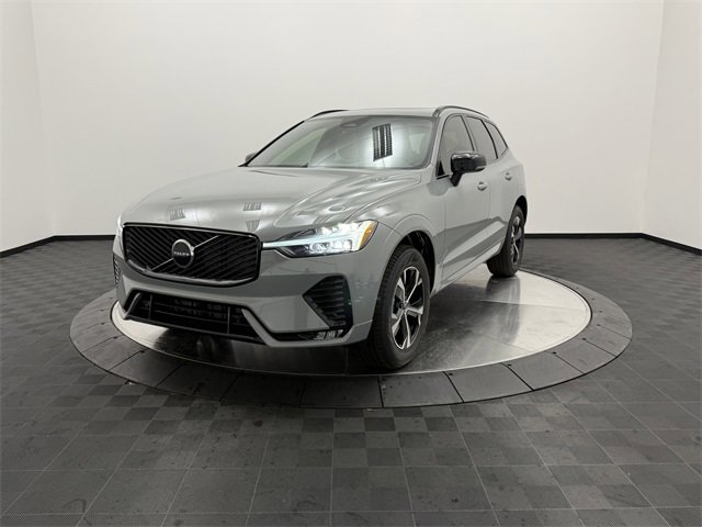 2026 Volvo XC60 B5 Core photo 3