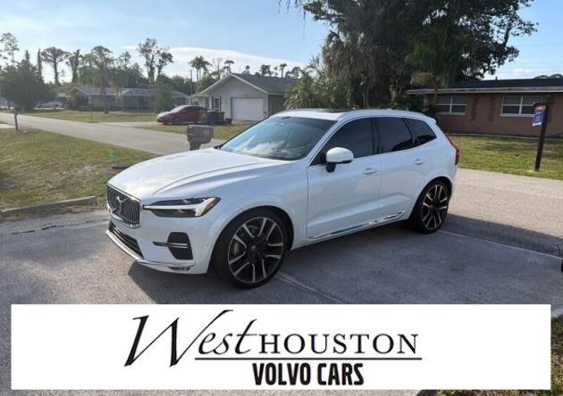 2023 Volvo XC60 B5 Ultimate Bright Theme AWD's photo