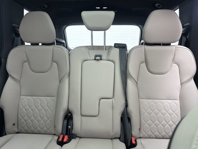 2026 Volvo XC90 Plus - Photo 28