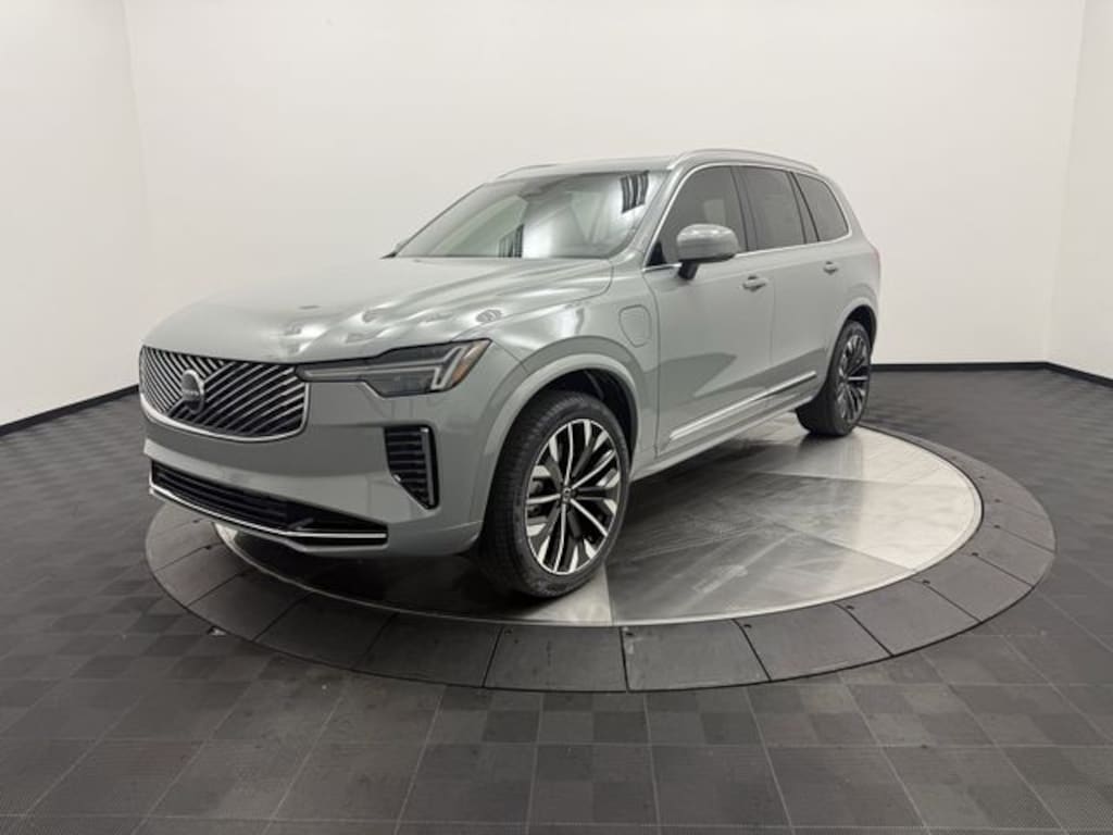 New 2025 Volvo XC90 plug-in hybrid T8 (2025.5) Core 7-Seater SUV