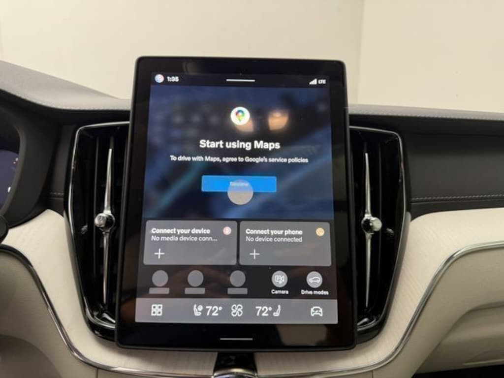 New 2026 Volvo XC60 B5 Ultra SUV