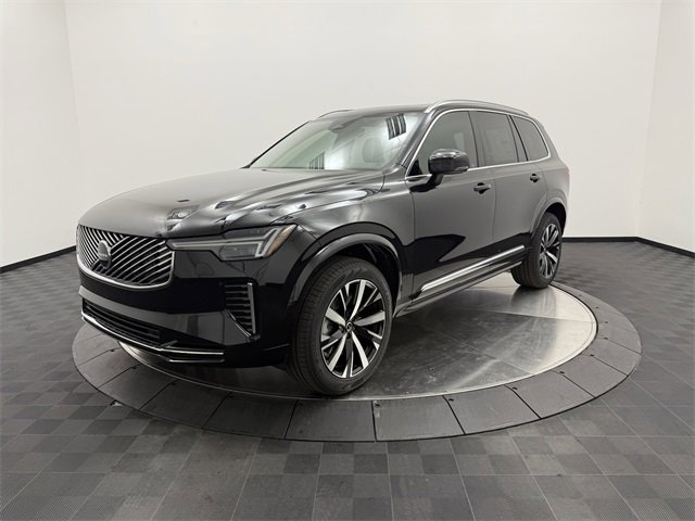 2025 Volvo XC90 Core photo 3