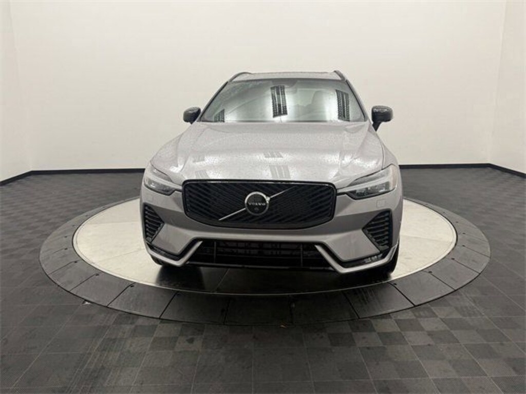 New 2026 Volvo XC60 B5 Plus SUV