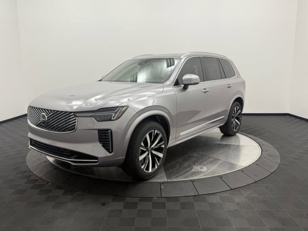 New 2026 Volvo XC90 B5 Core SUV