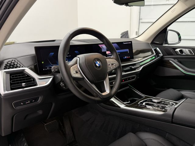 2025 BMW X7 40i - Photo 14