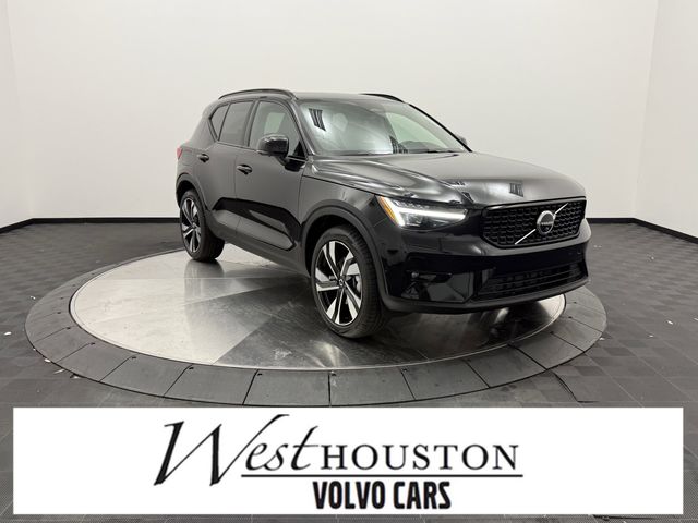 New 2026 Volvo XC40 B5 Plus