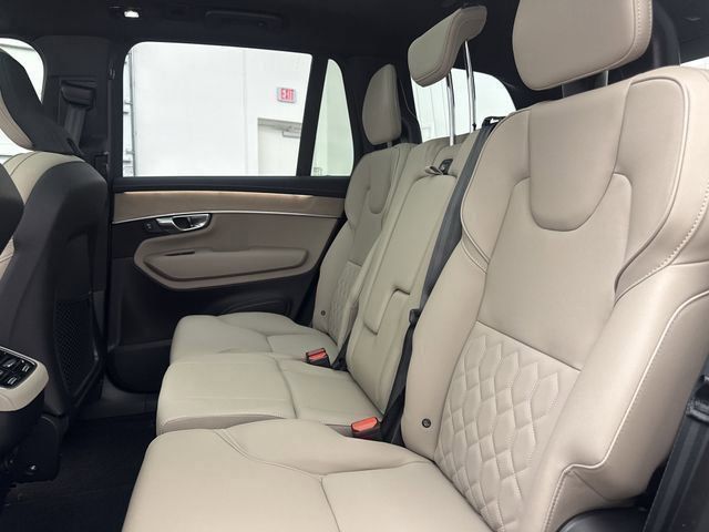 2026 Volvo XC90 Plus - Photo 27