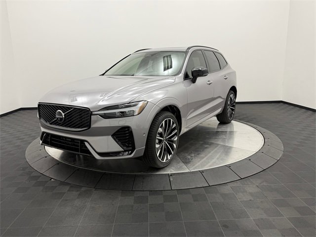 2026 Volvo XC60 B5 photo 3
