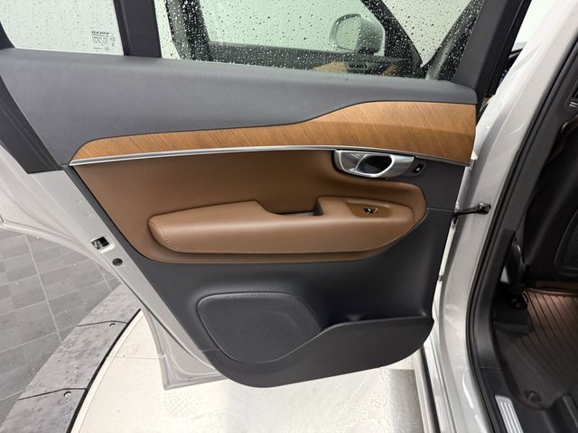 2023 Volvo XC90 Plus - Photo 21