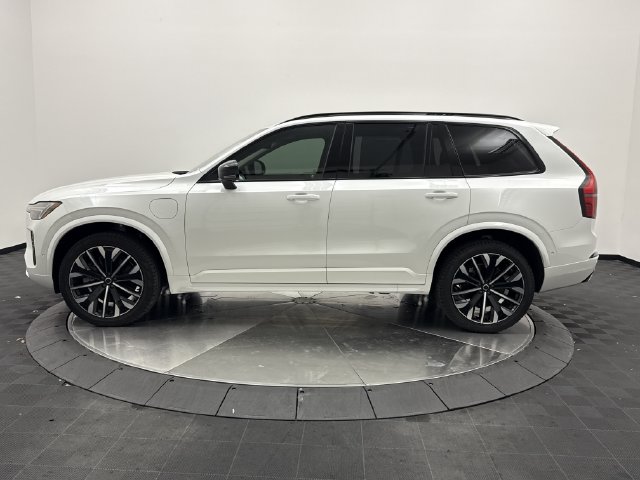 New 2026 Volvo XC90 plug-in hybrid T8 Ultra Dark Theme 7-Seater SUV