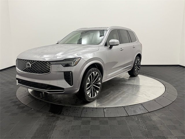 2026 Volvo XC90 B5 Plus photo 3