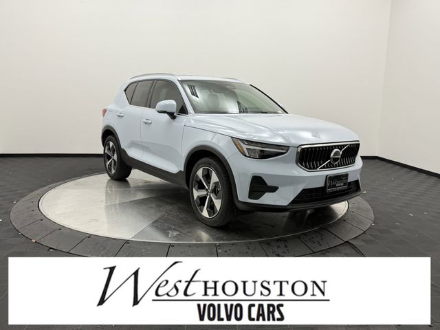 2024 Volvo XC40 B5 Core Bright AWD's photo