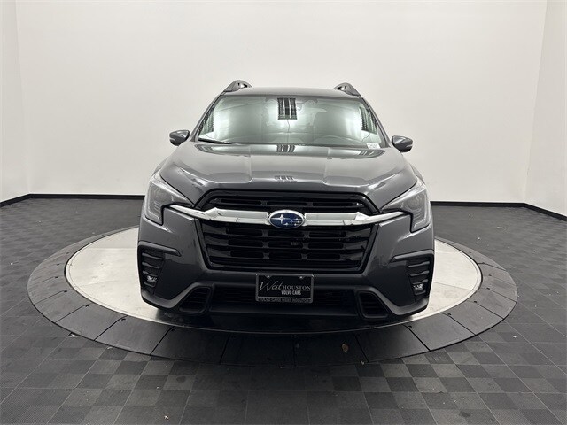 2023 Subaru Ascent Limited photo 2